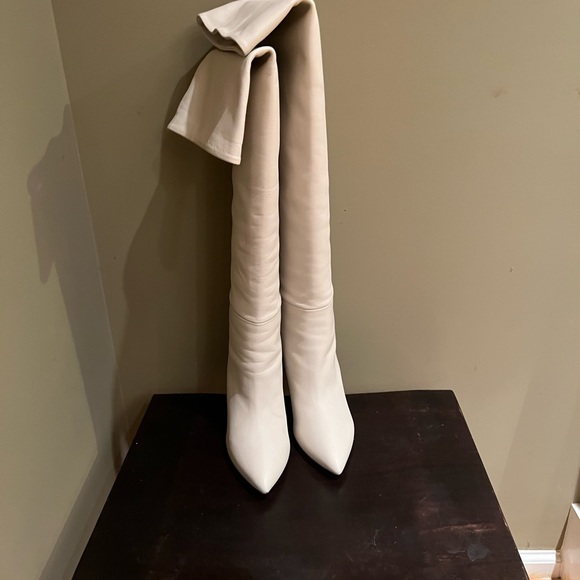 Leather ivory knee high boots - Picture 6 of 7